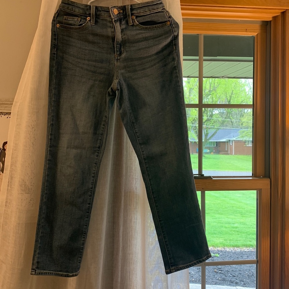 High rise slim straight universal thread jeans 2/26S